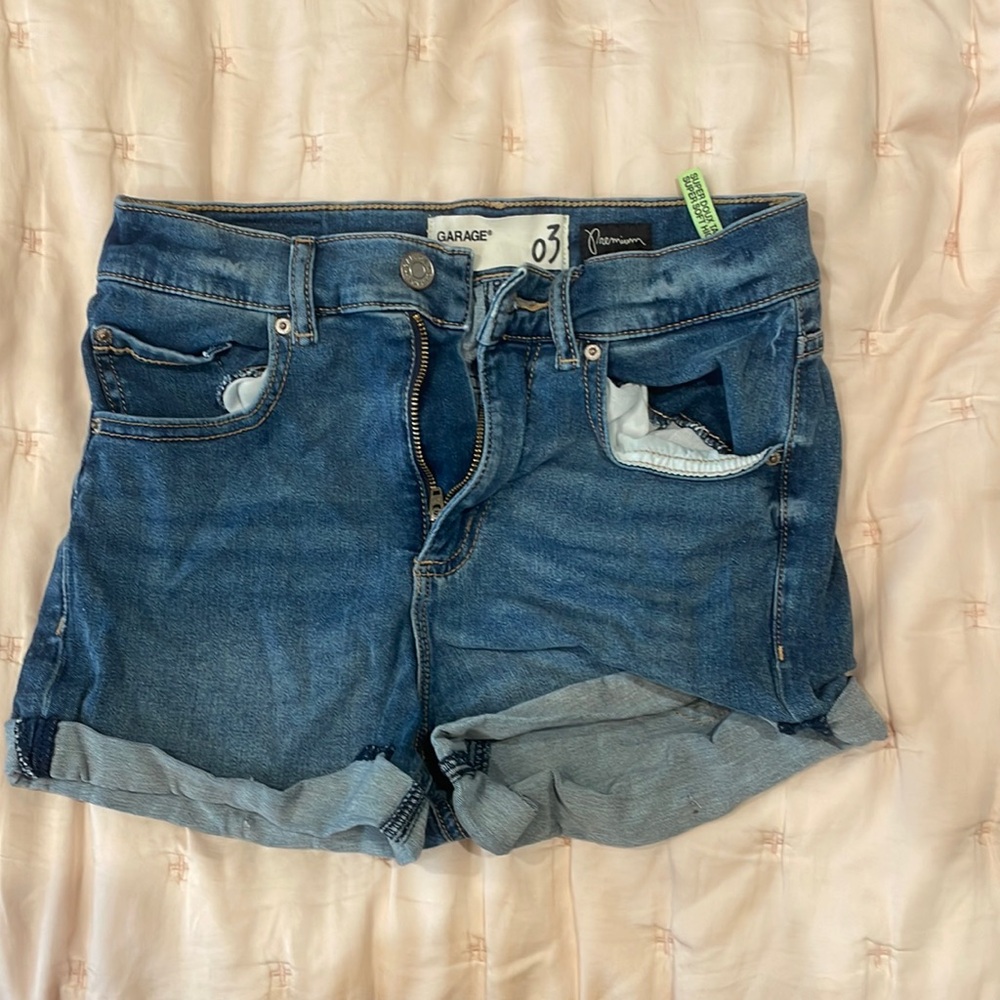 GARAGE Denim Shorts